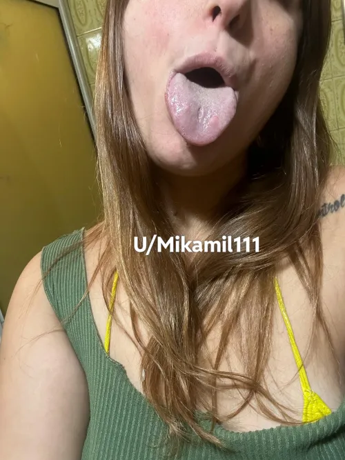 Good day. need suck my tongue