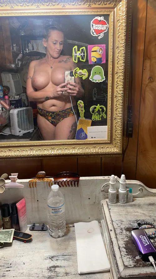 Hey babes! How y’all doing tonight?