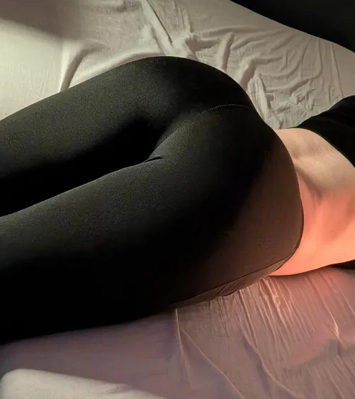 I got some new flares!! I think I look hawt <3