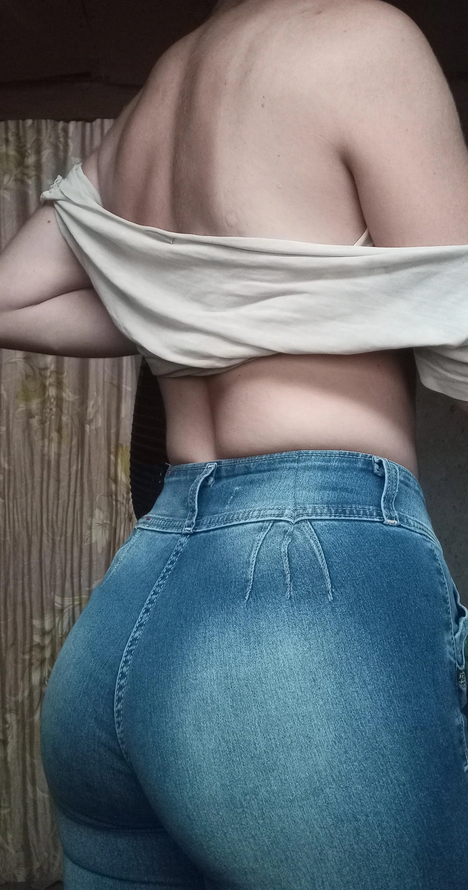 I like my ass in jeans