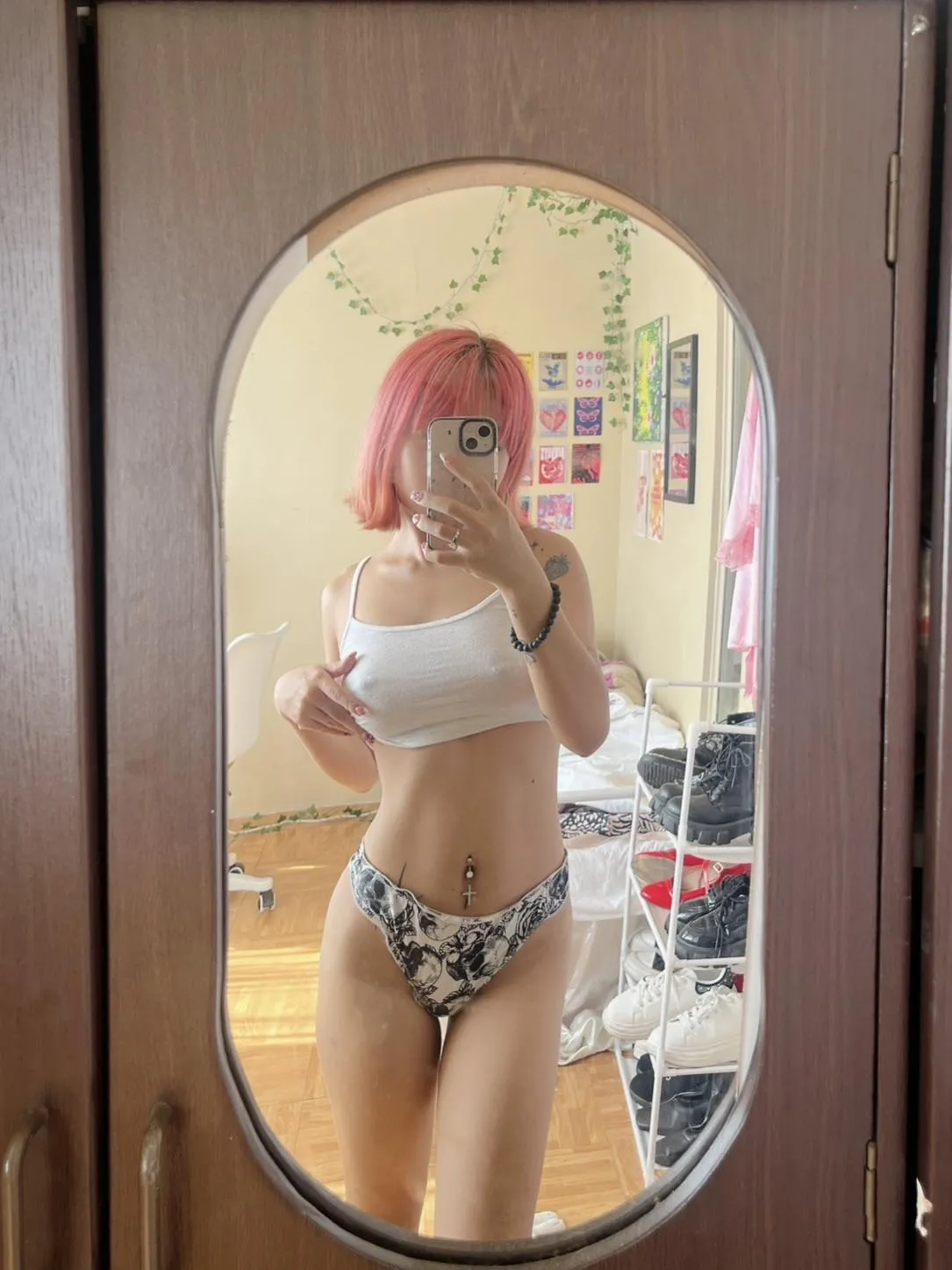 i love skulls on my panties 💀