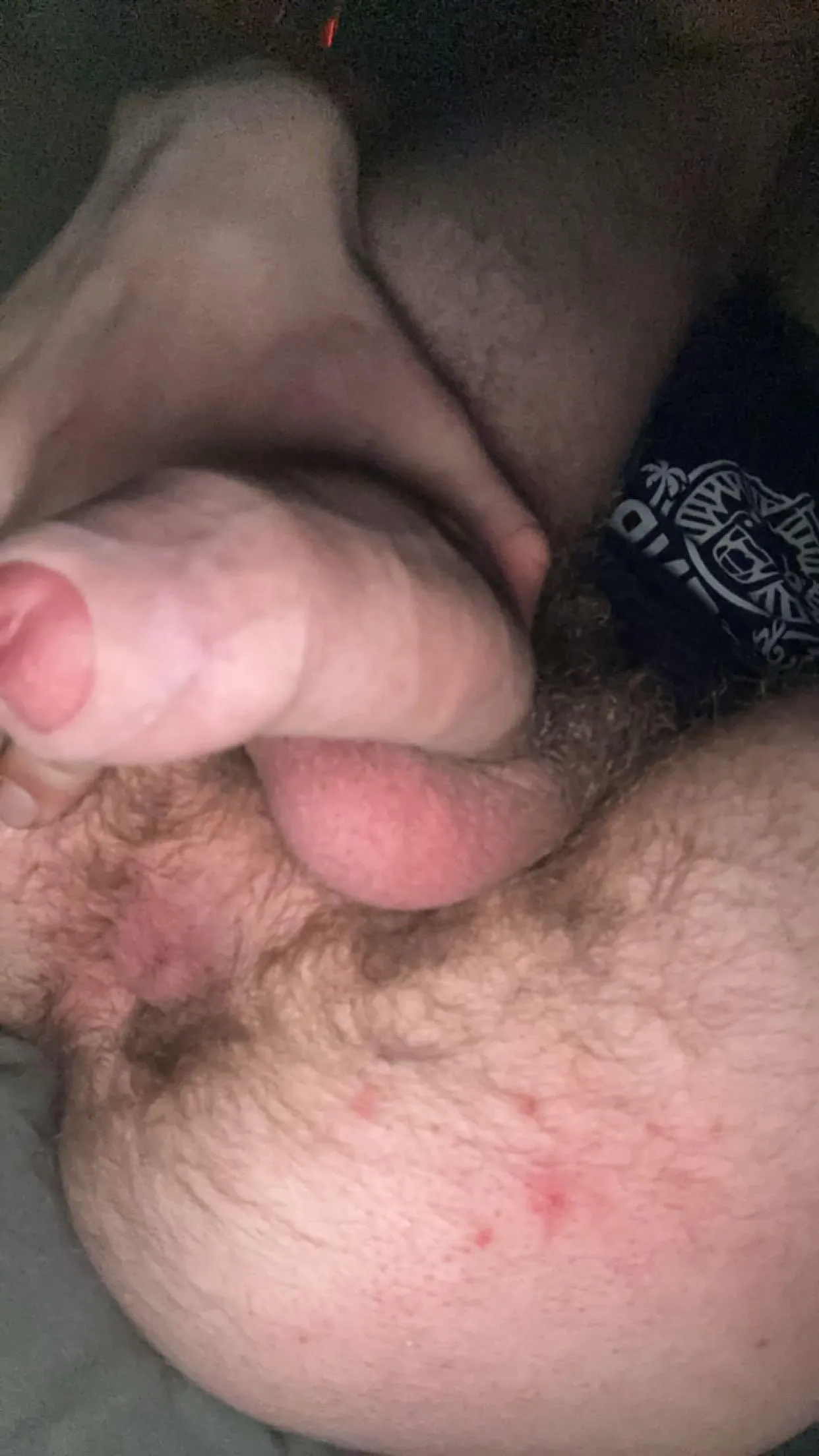 Strakke gaatje heeft een harde pik nodig