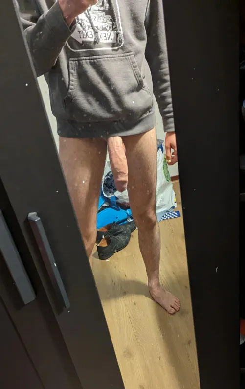 Who wants to drop by my dorm?