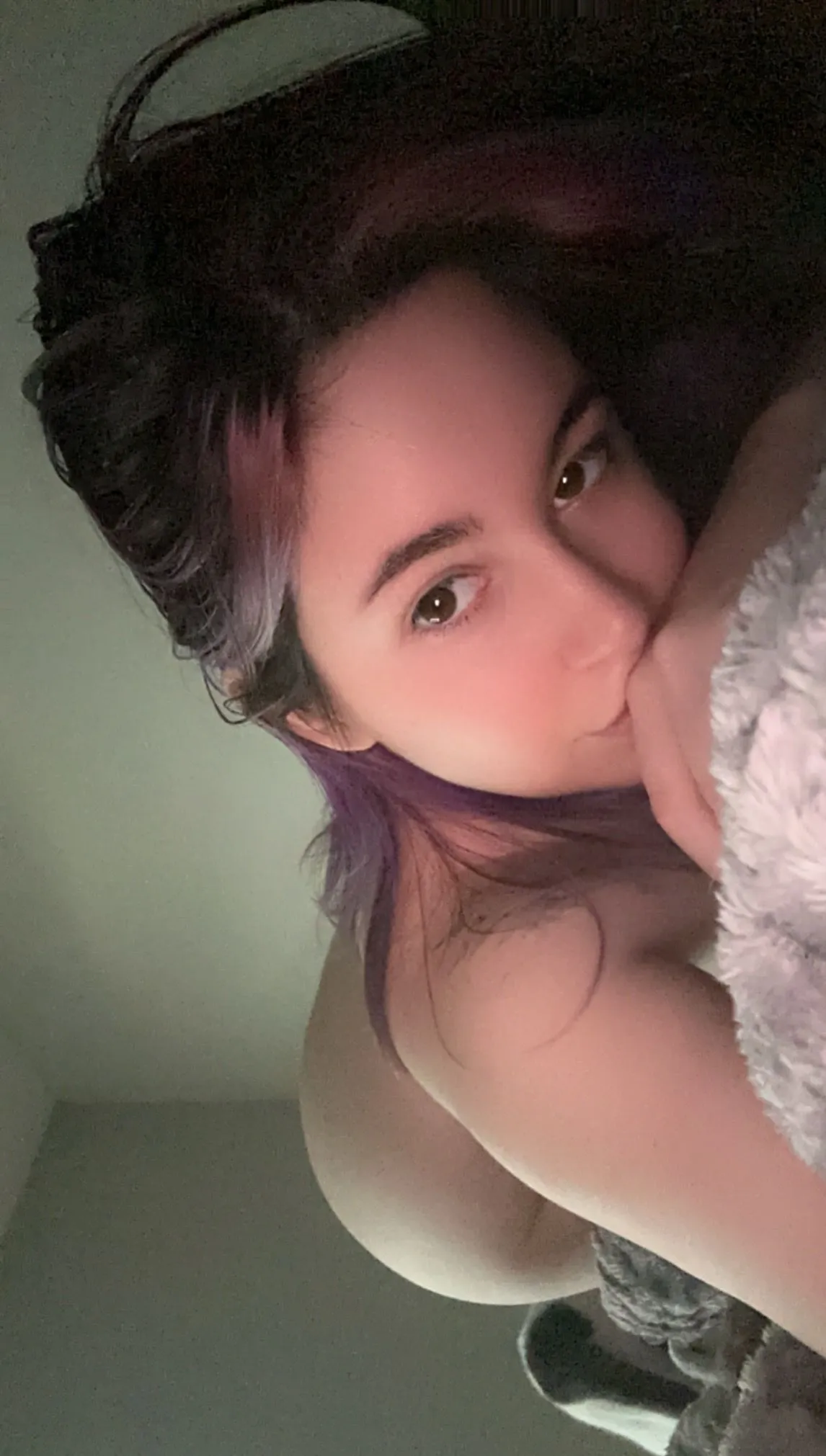 24F bratty princess in need