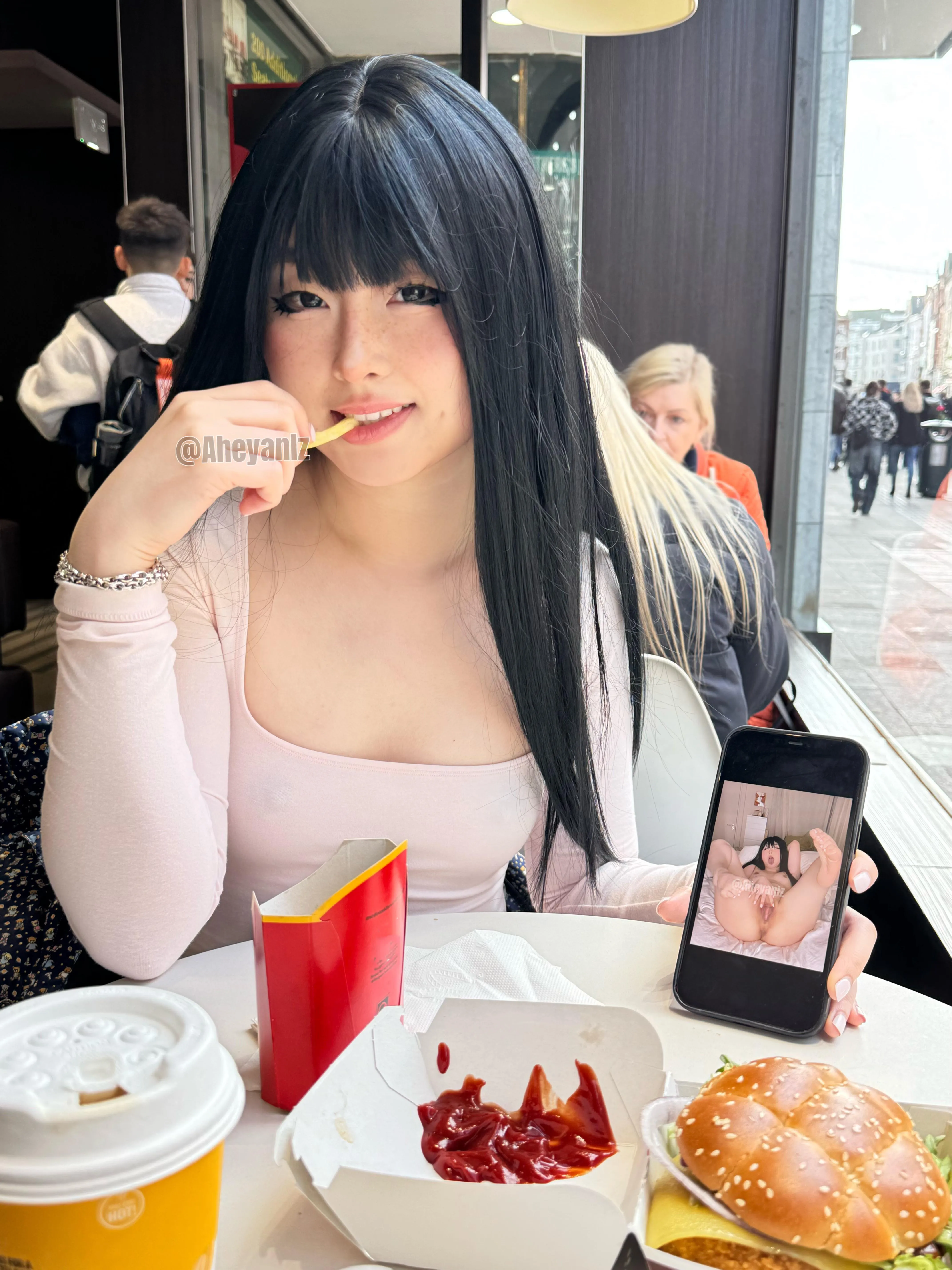 Oops that’s not the pic that I wanted to show you🫣😉