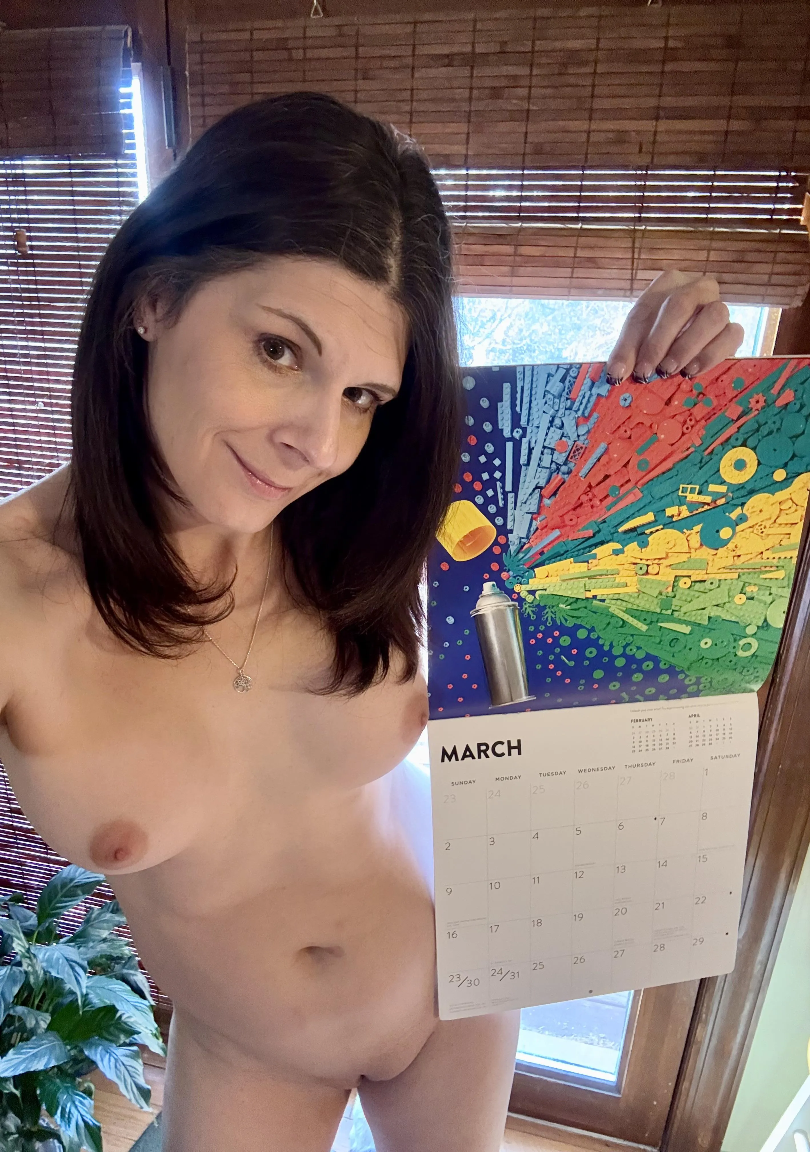 Please enjoy the month of March…The soon to be here warm weather…The ever continuing growth of NakedLego 💛❤️🩵