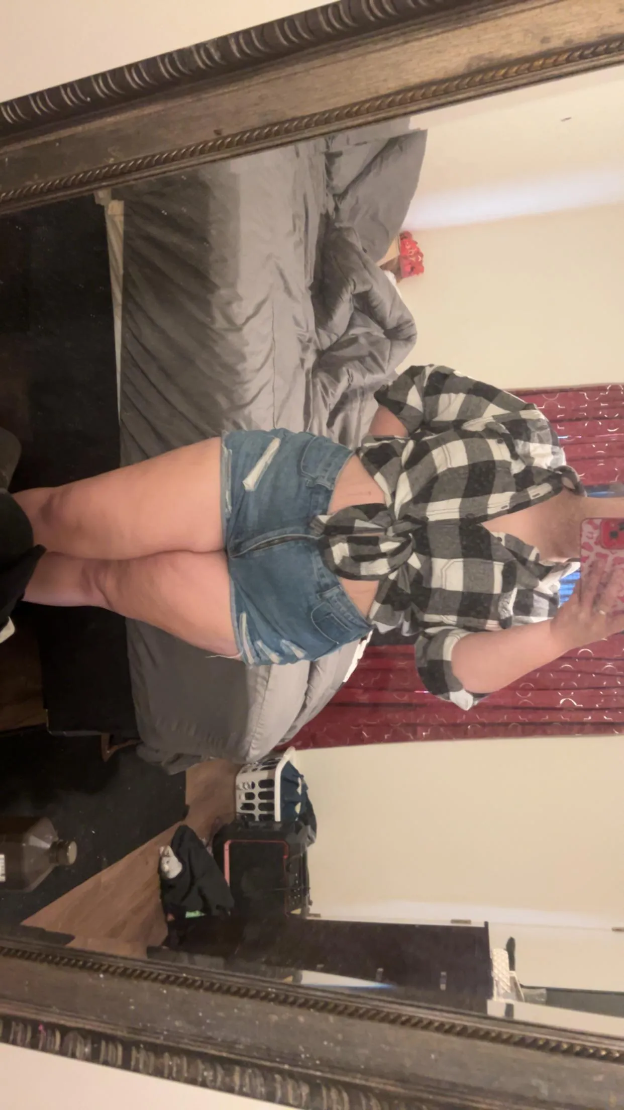 20F opinions on this outfit? Or would it just be better if I had nothing on 😌😘