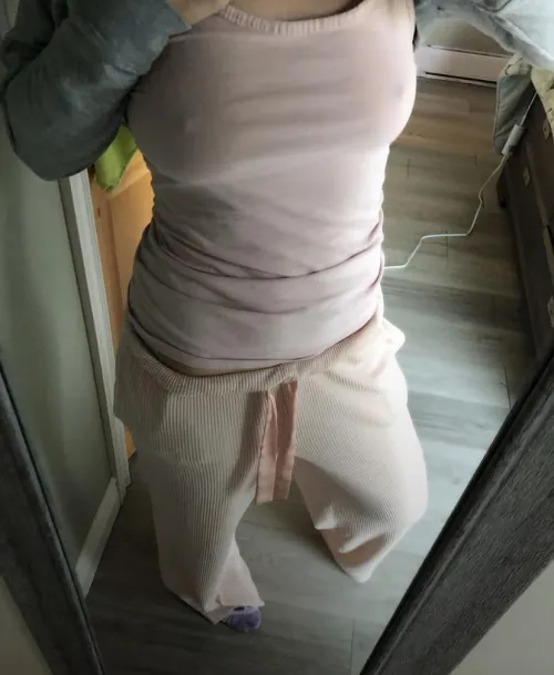 Busy redhead looking for the perfect guy.