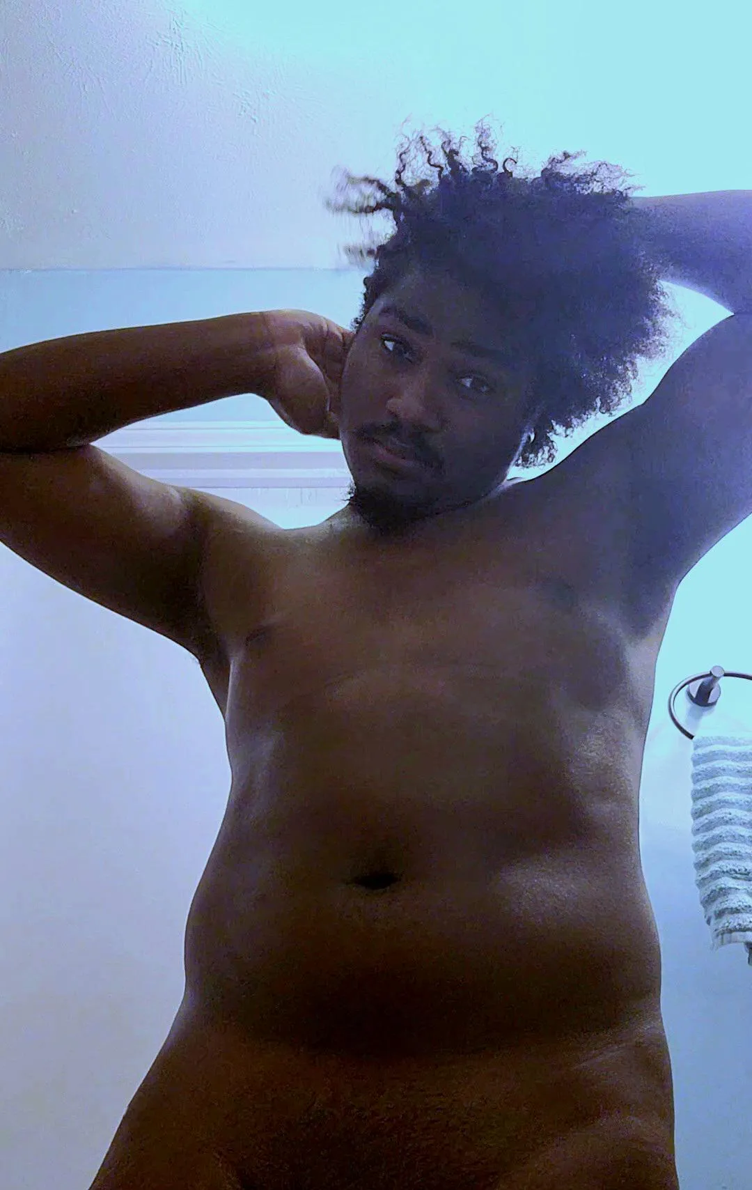 Hair is getting outta control! 😭