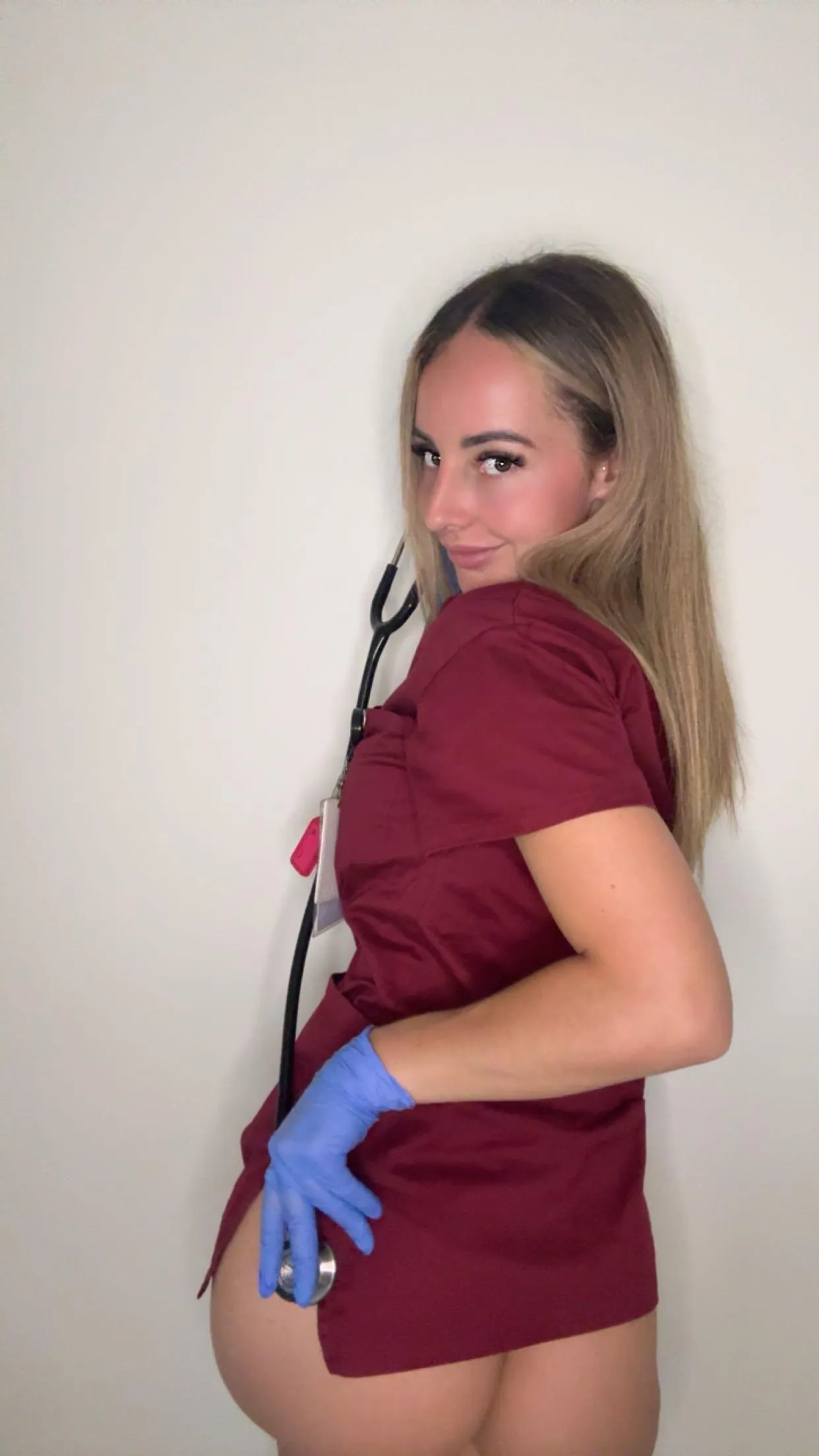 If your DM is a safe spot for my nudes, say Hi