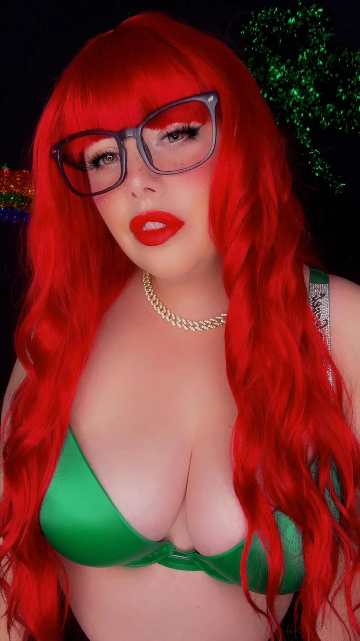 Thiccckkk Milf offering camp, sessions, customs, rates, and so much more see comment for contact info