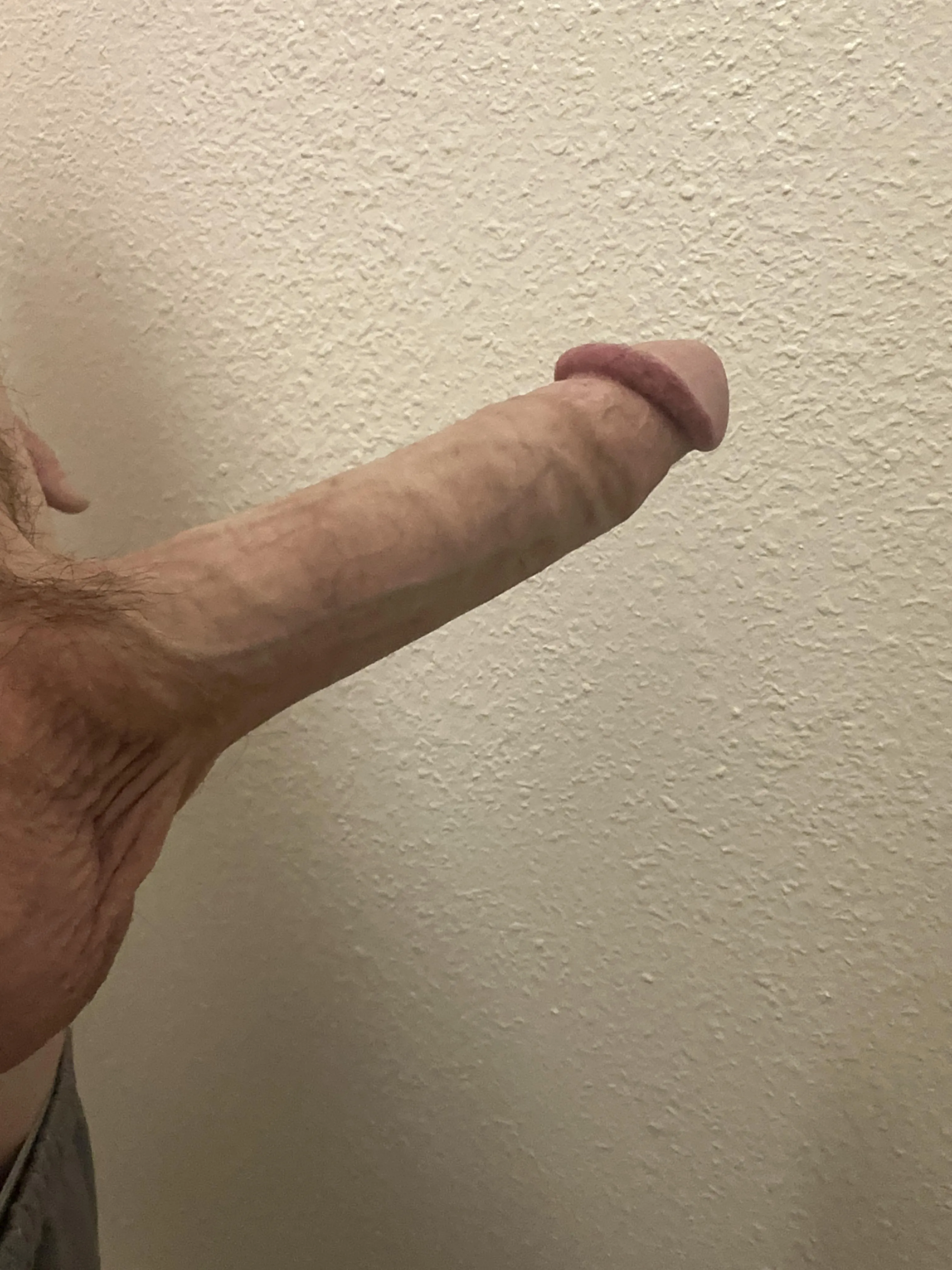 Where the slutty wifes at ;)