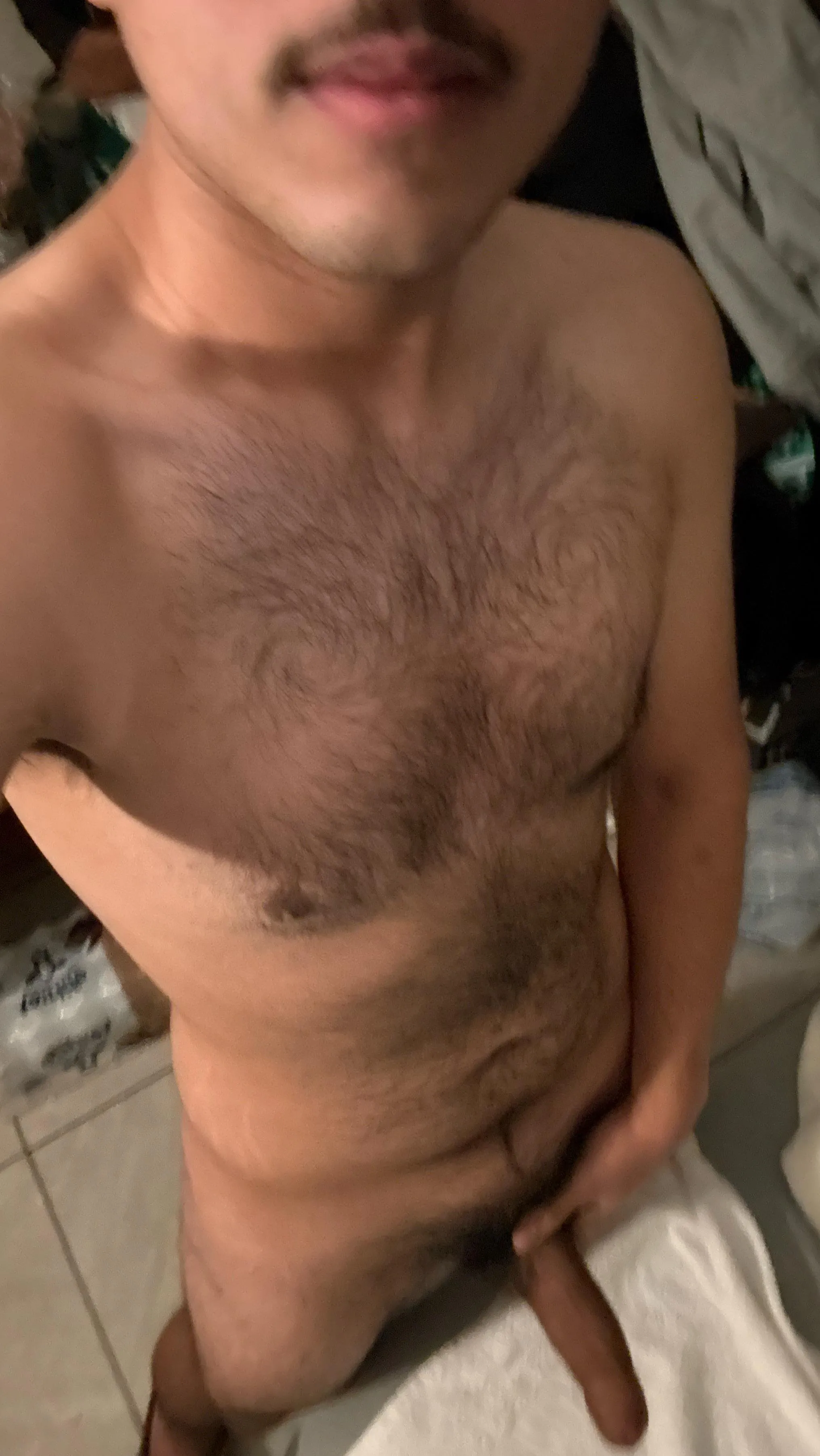 21 Cali horny hairy Mexican here. Looking for older men or hairy guys. So horny. Sc ACAREV20
