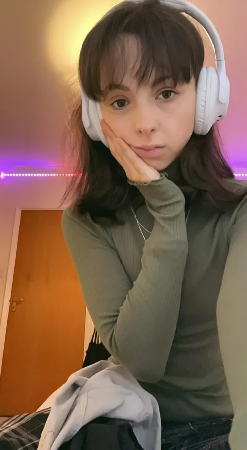 Am I better with no make up?