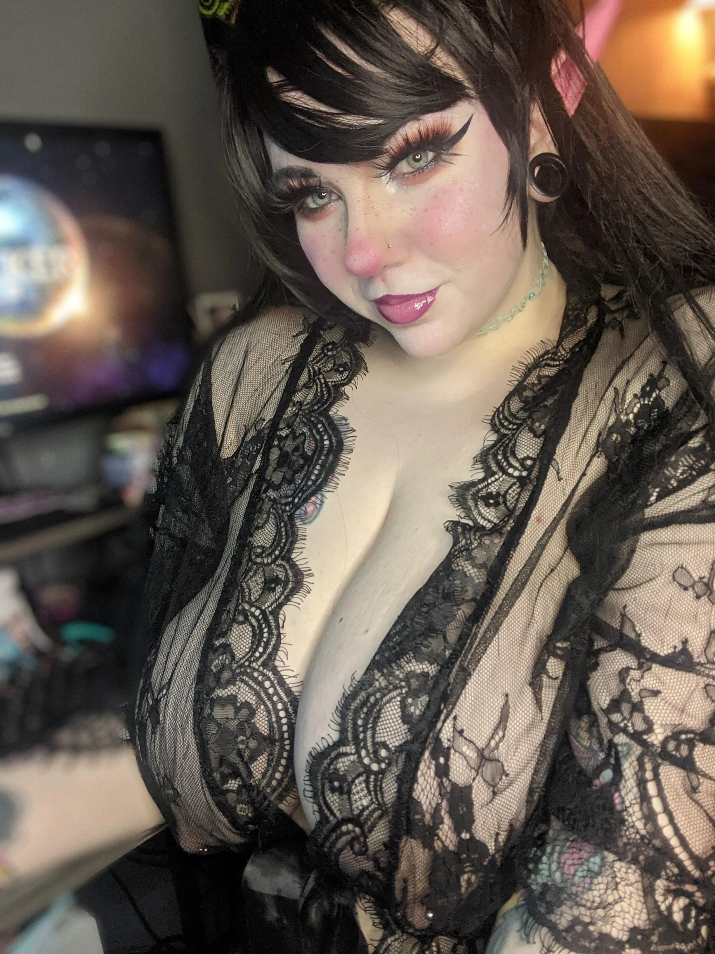 Be my under the desk support, or I'll be yours ;)