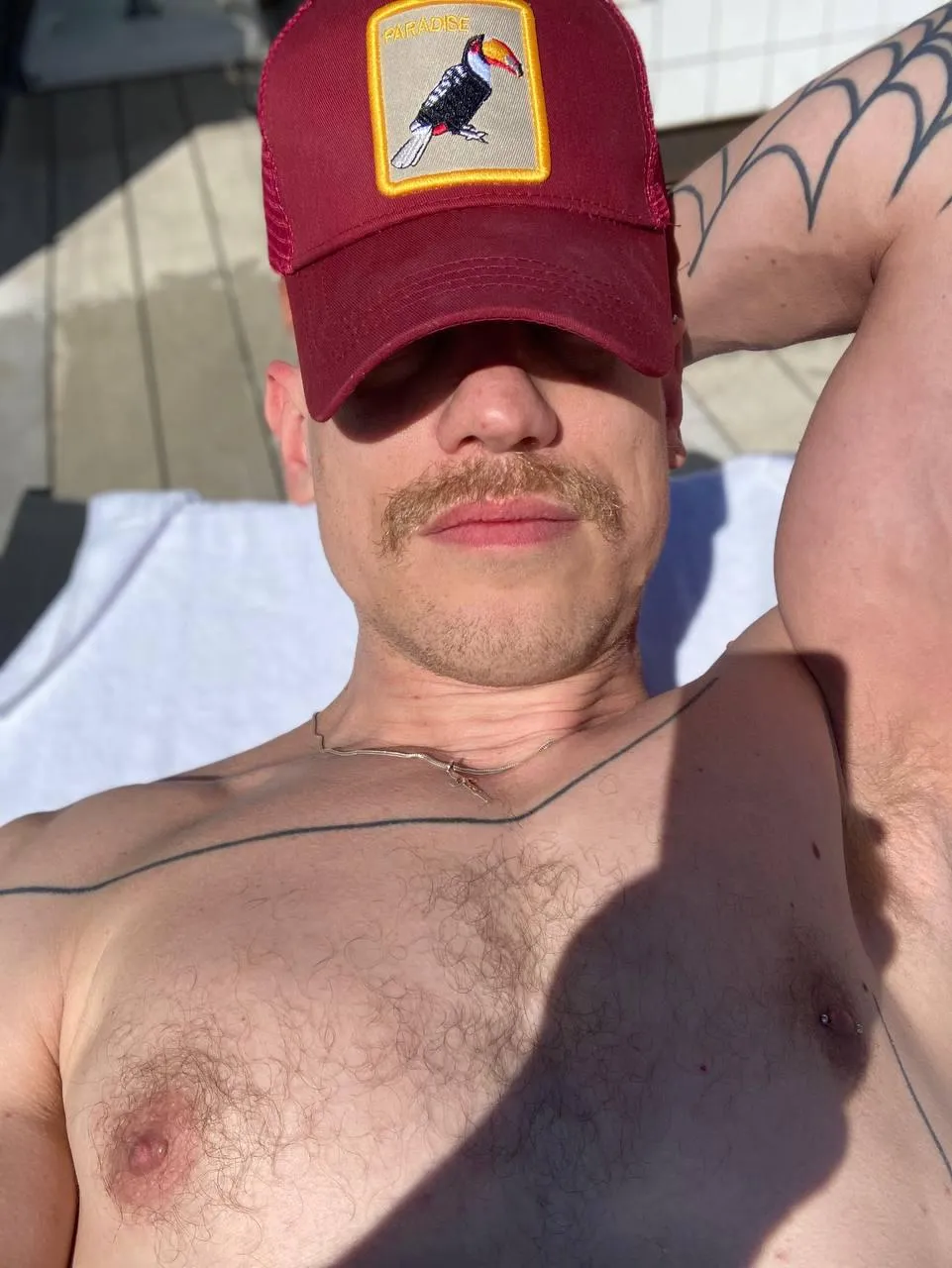 Come worship daddy. Experienced long term master here for you subs. Come and enjoy being dominated