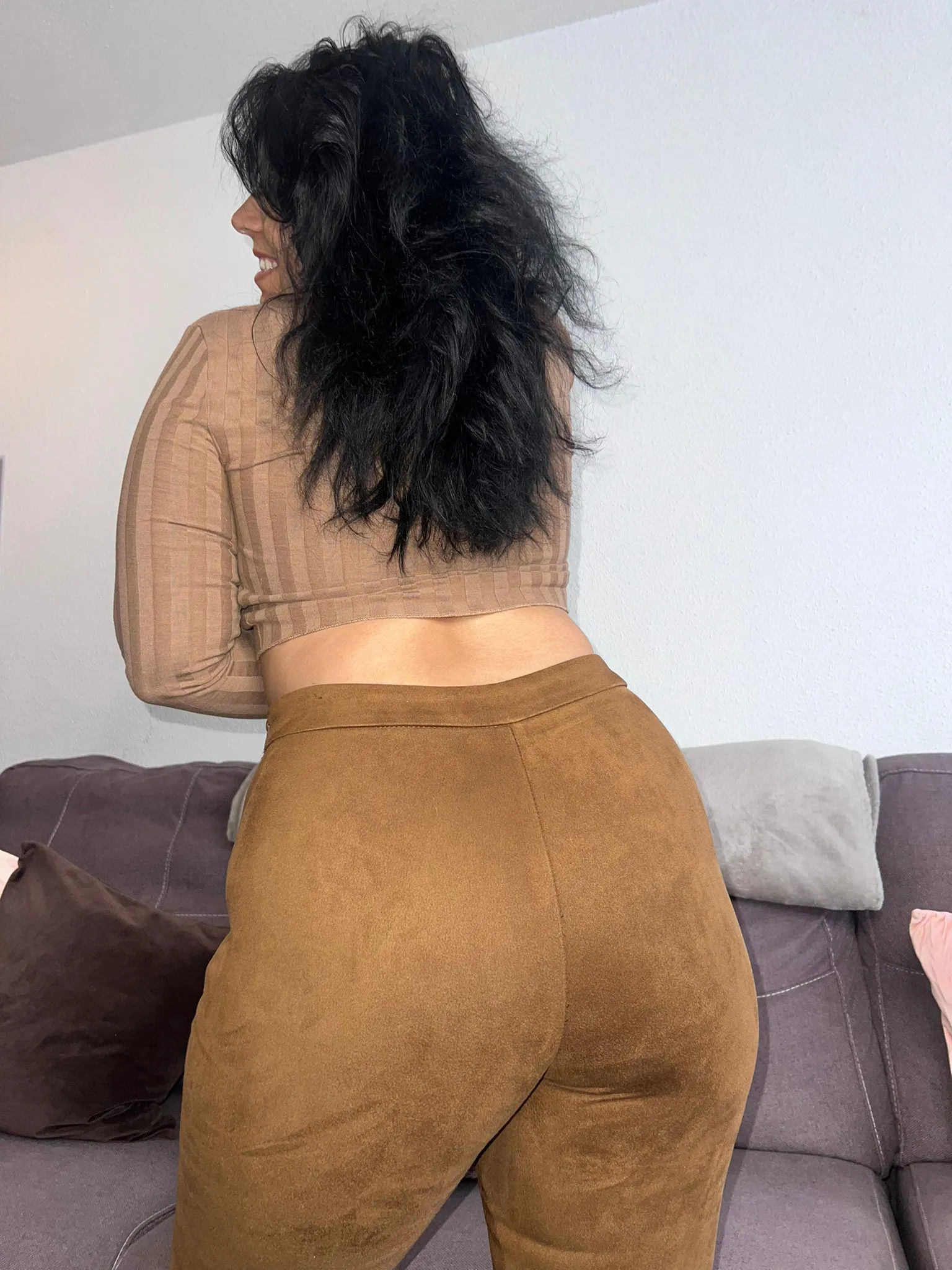 Daddy you can make me happy if you lick my ass today