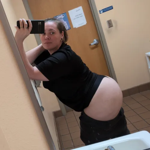 Daily booty pics are the best