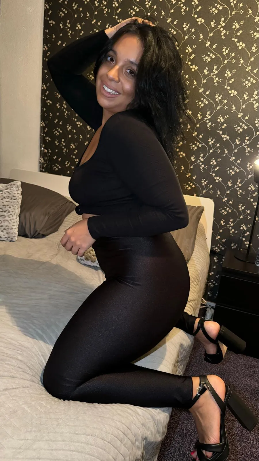 Darling you can make me happy if you suck my butt today