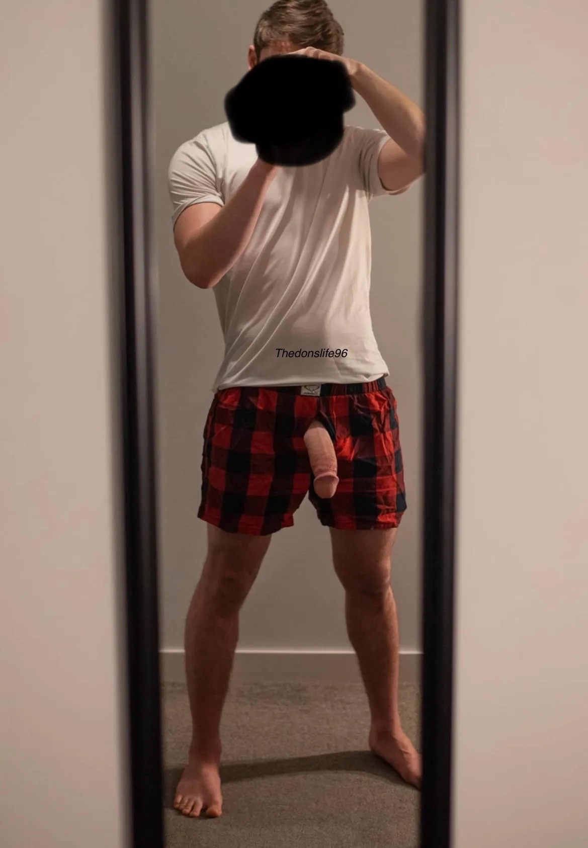 Guten Morgen aus dem Home Office. Suche eine Sekretärin oder Chefin, bewerbt euch gerne per Nachricht ✌🏻