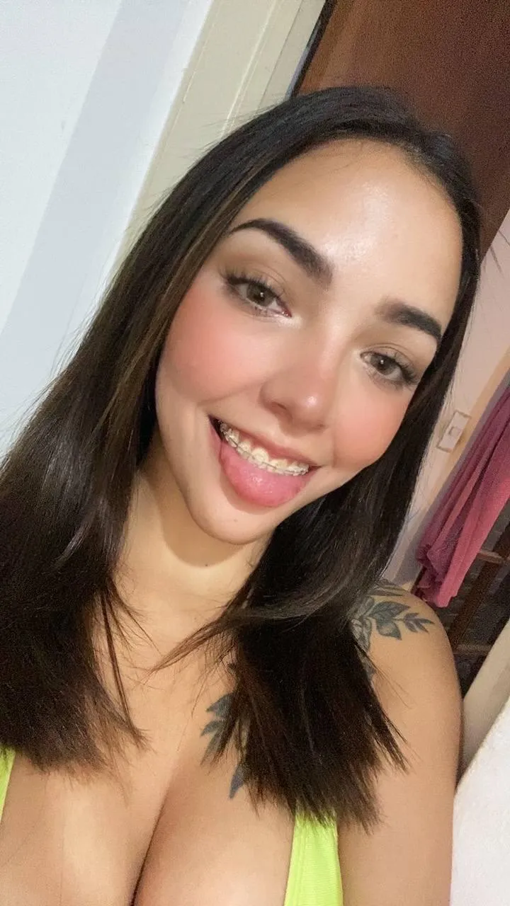 I look cute with braces, but im actually dirty minded lol