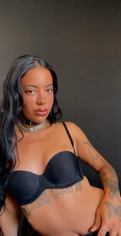 I want a cuddle buddy who can wreck me tonight