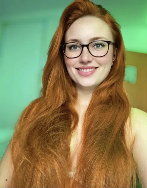 [IRTR] my eyes and glasses are up here