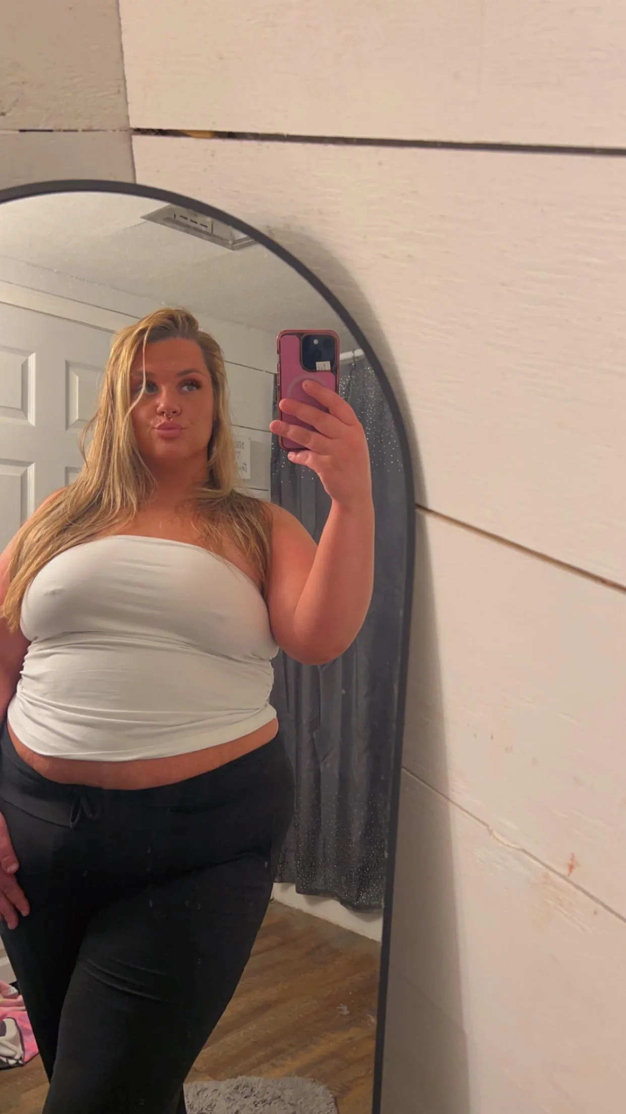 Lemme put this tummy on you