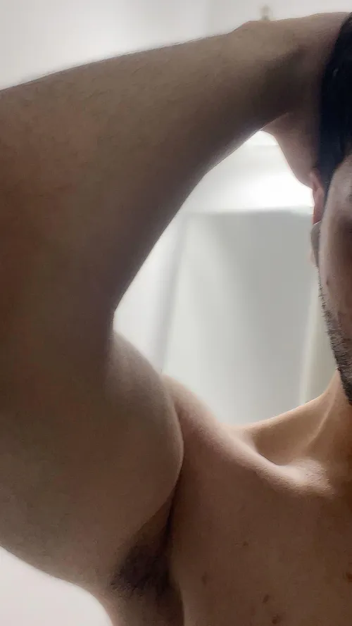 M20 Looking for a big bro | Toronto 🇨🇦