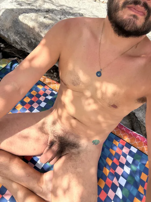 Made it out!! Got a good shady spot always down to meet new peeps.