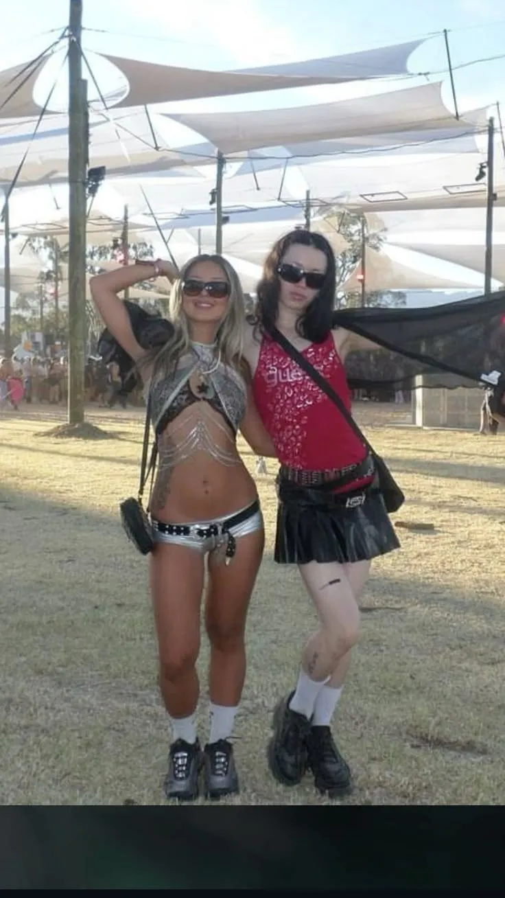 Music festival girls.