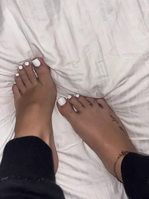 Tell me why you like feet in the comments 😜