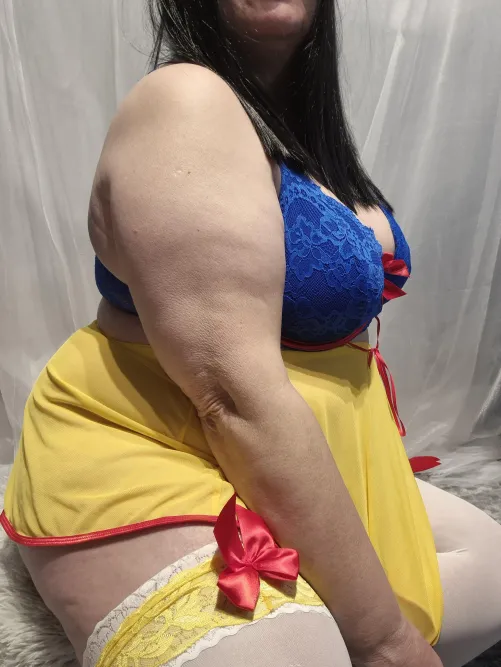 Trying out new fancy dress 👗