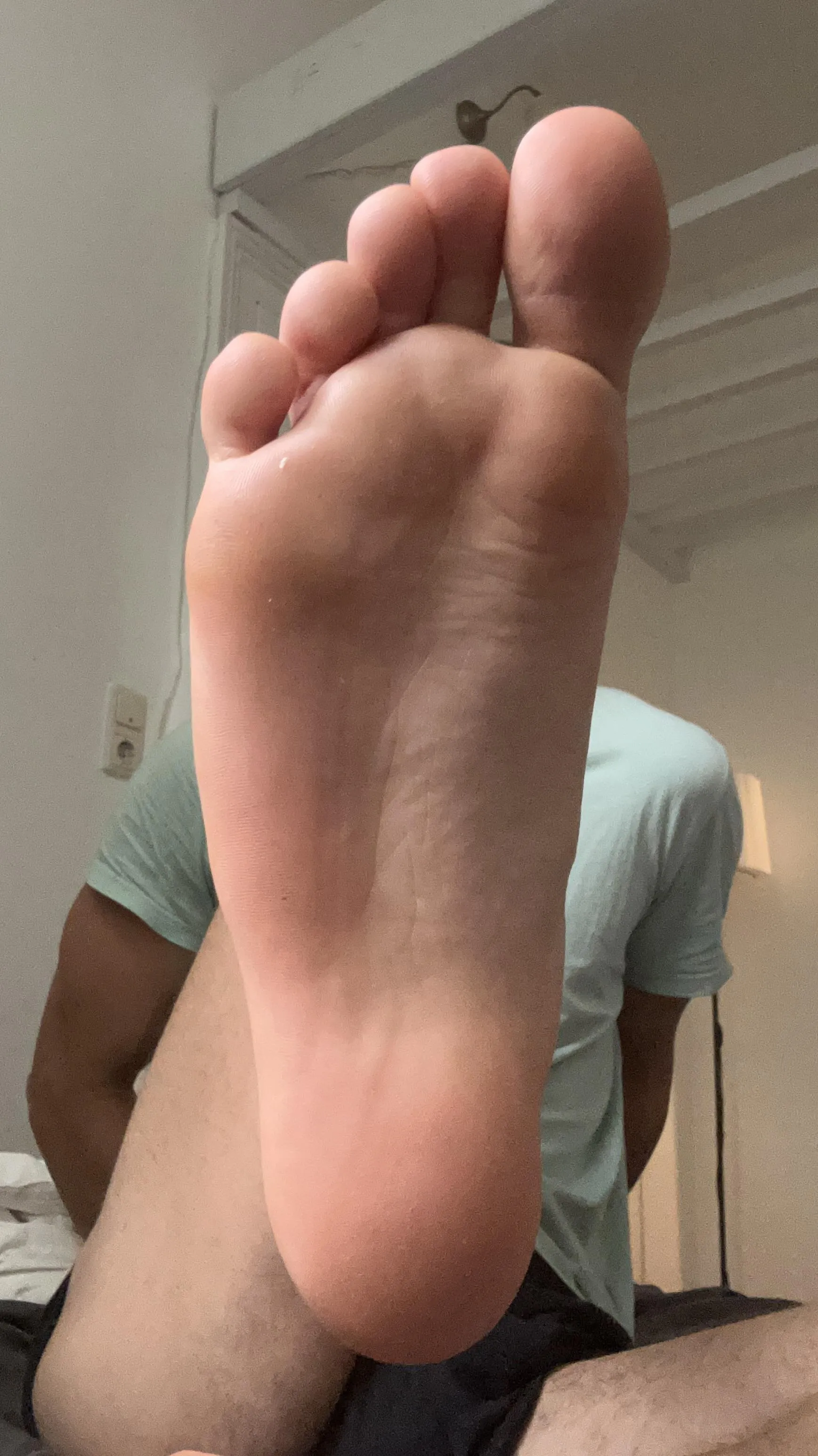 Wanna suck on my sole?
