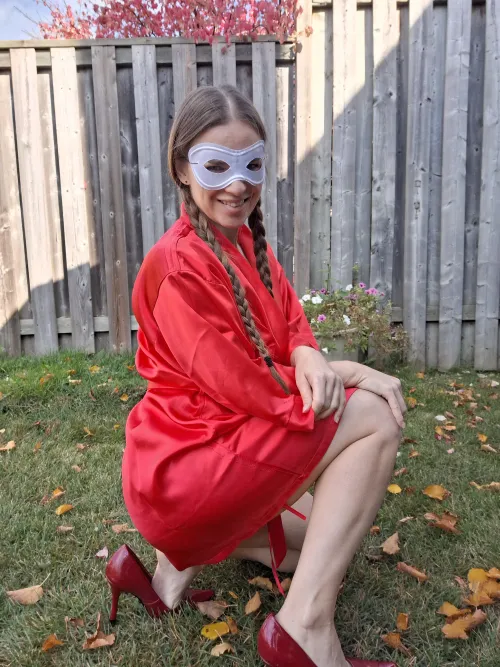 Fit legs in red heels