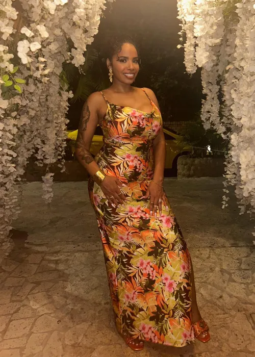 Give her her flowers