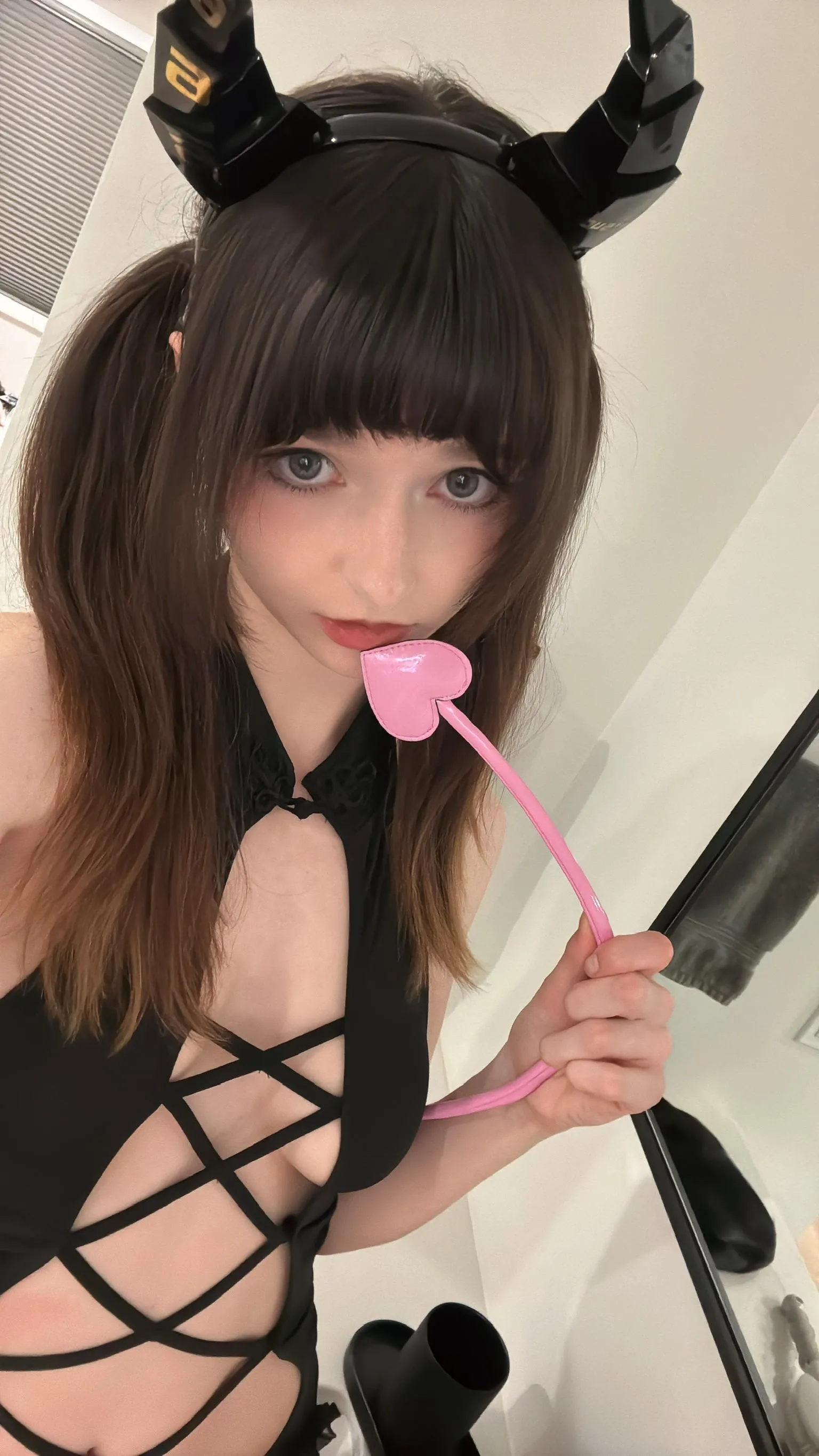 is your tip pink like this too? :3