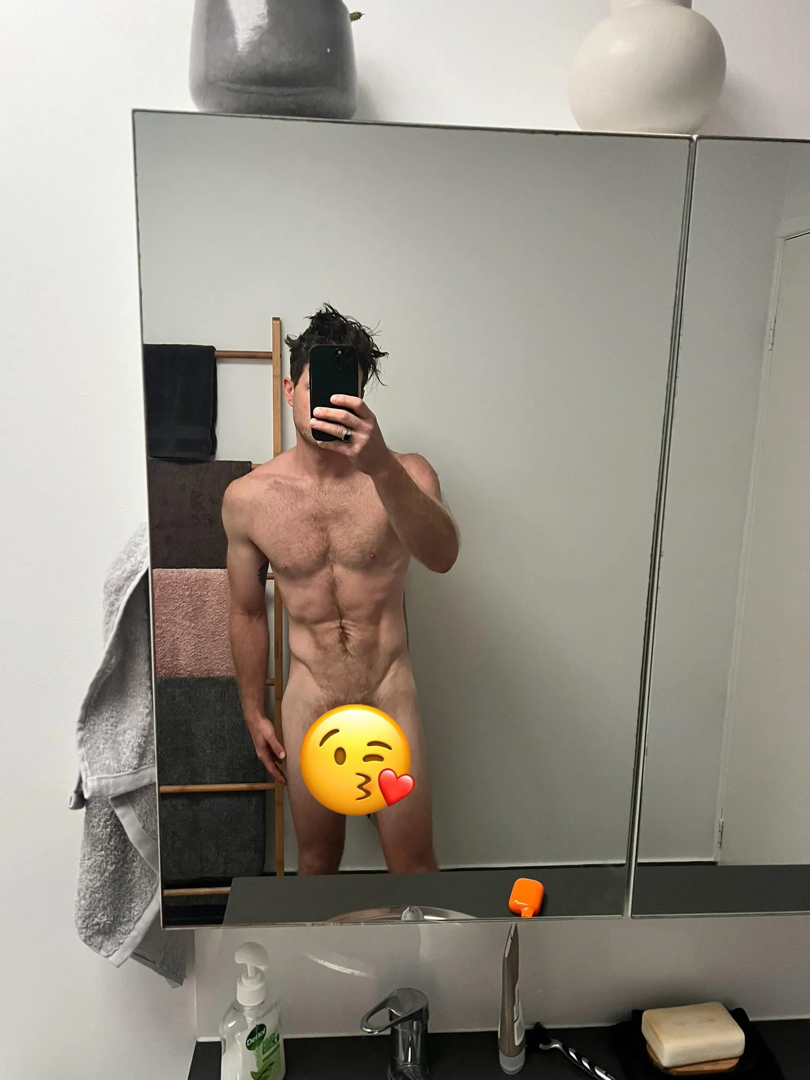 Need a Bull? M30 looking for couples😈