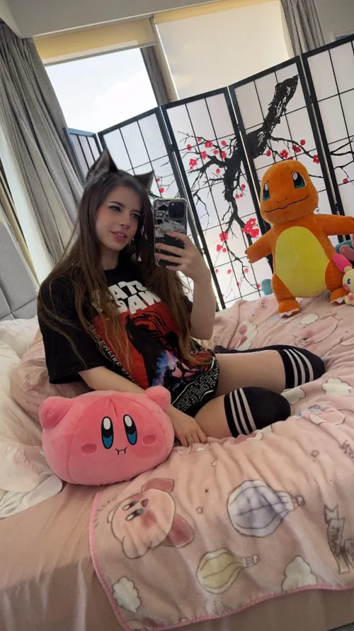 the urge to turn into a kitty and do nothing for the rest of my life 😻