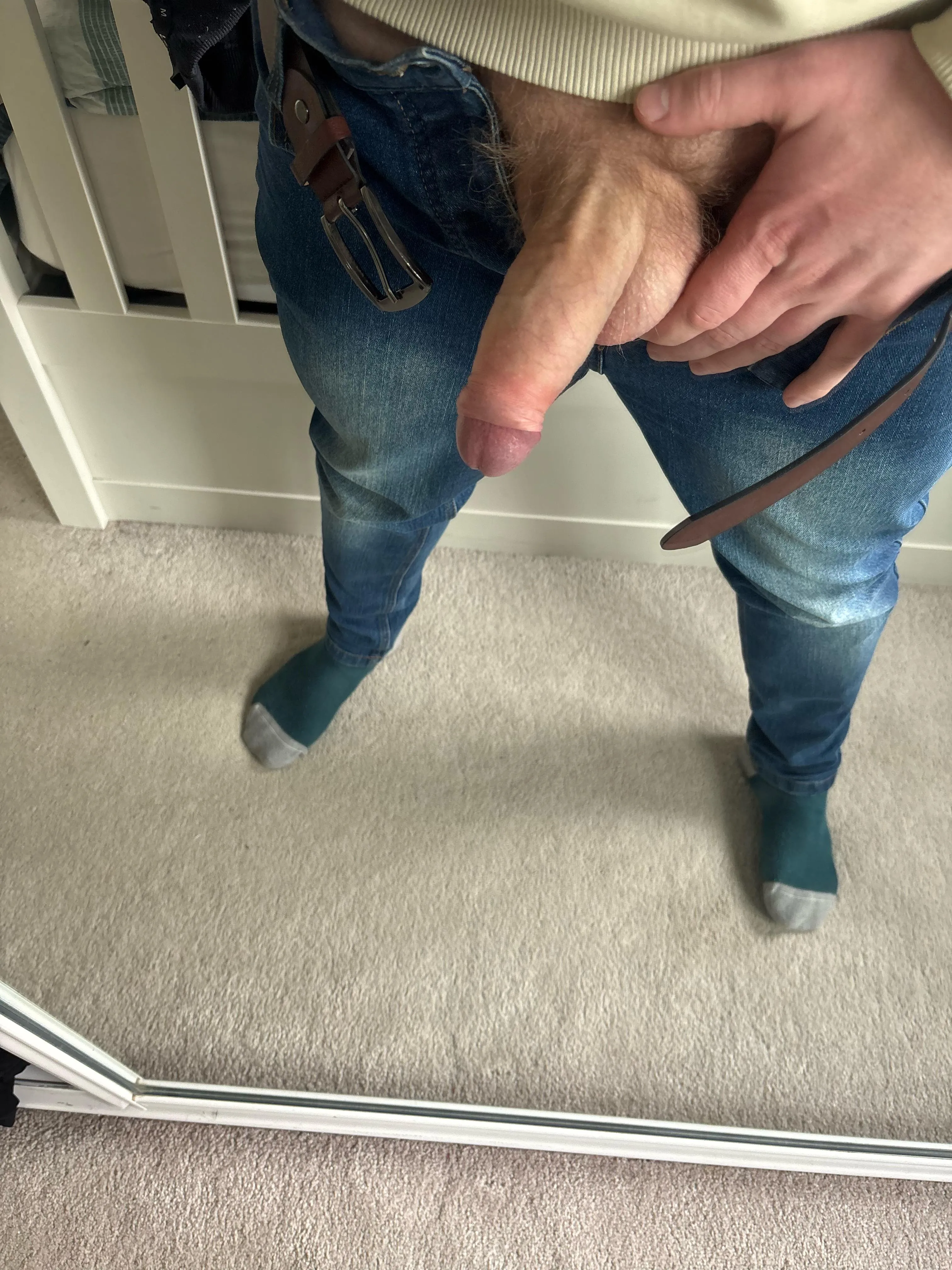 35m (straight) in London Thu 13th. Anyone interested?