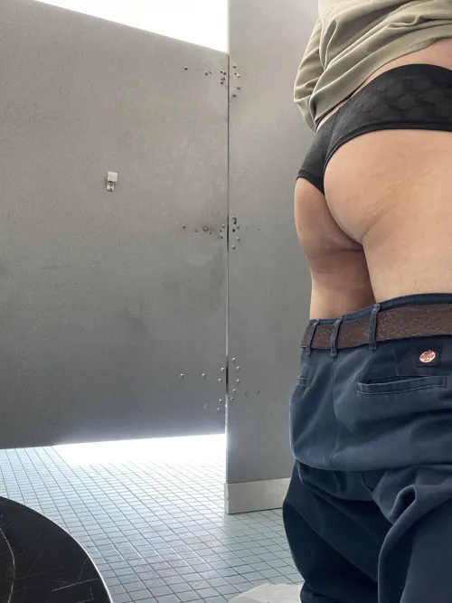 Black it ok for me ?