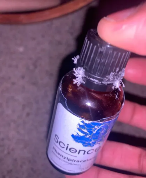 Crystals on phenylpiracetam bottle??