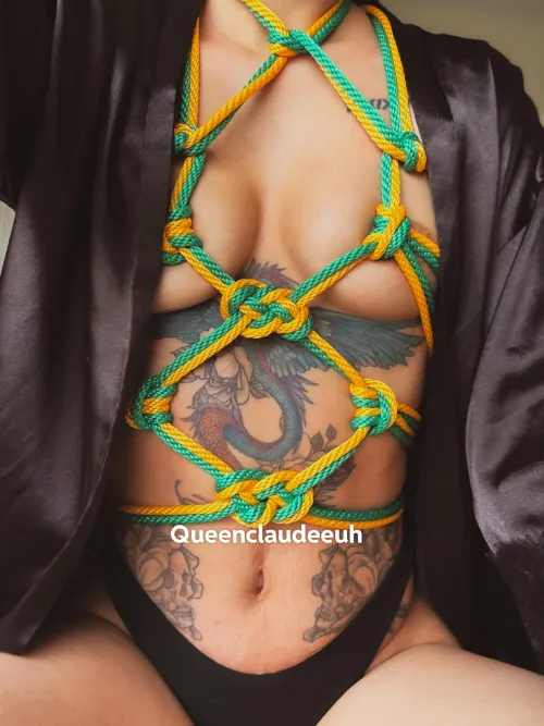 Hey Denver, happy st baddies weekend 💚🤭