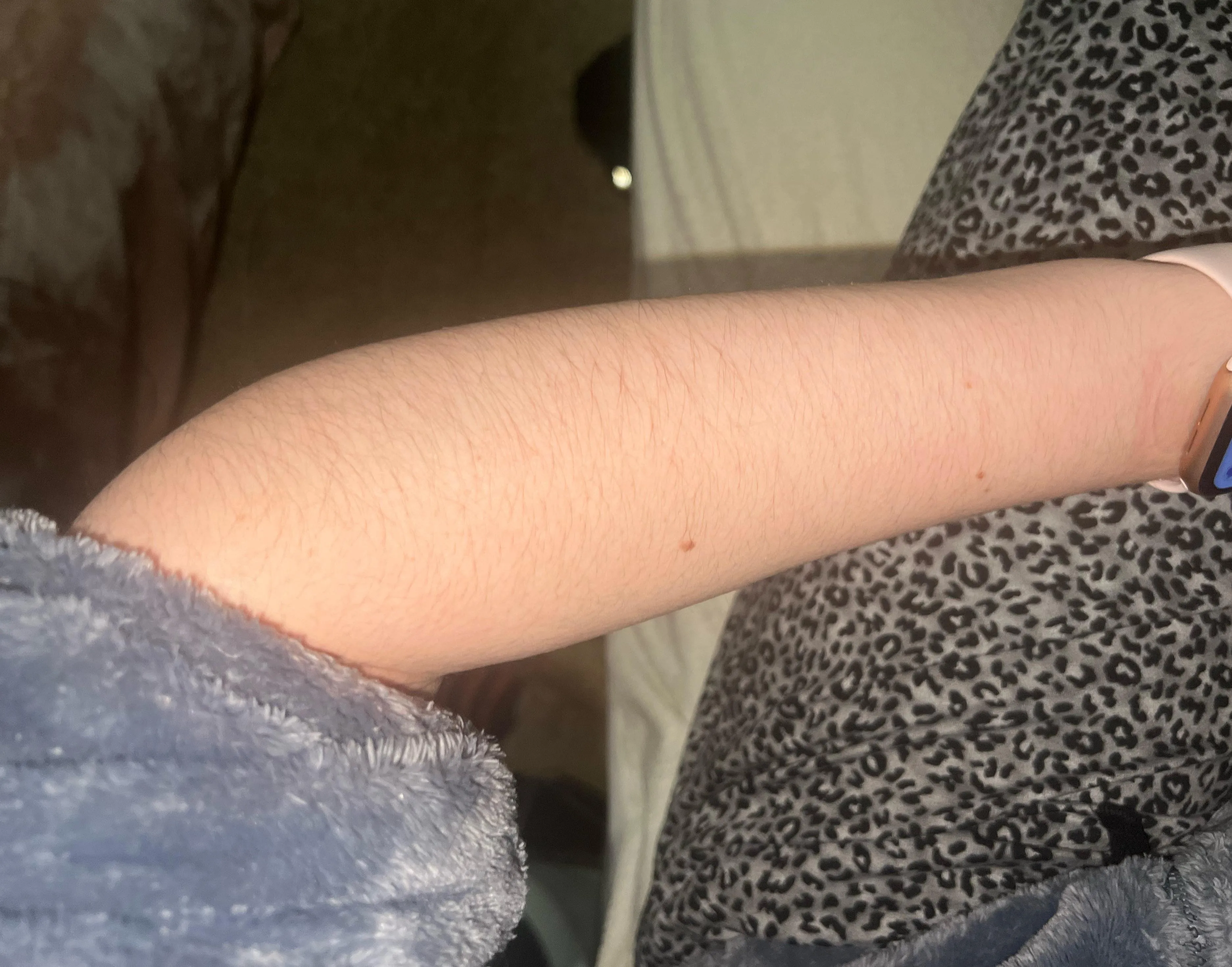 I don't think i'll ever shave my [arms] 🤭