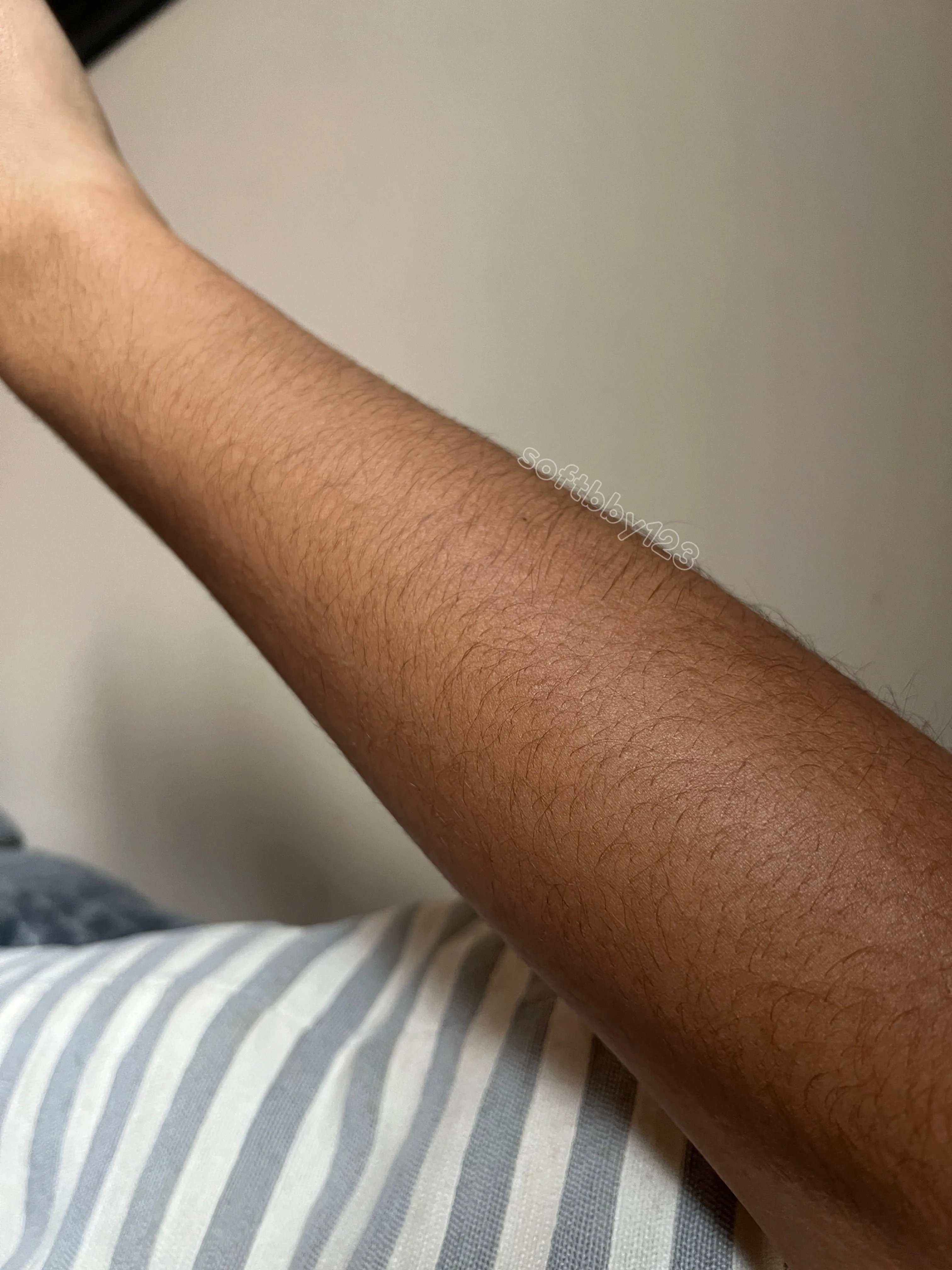 I just took this while sitting on the couch, I LOVE how it complements my skin tone [arms]