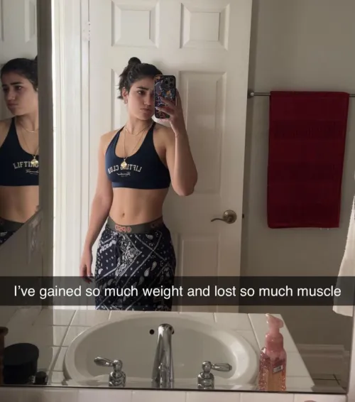 I think she looks better than ever!!