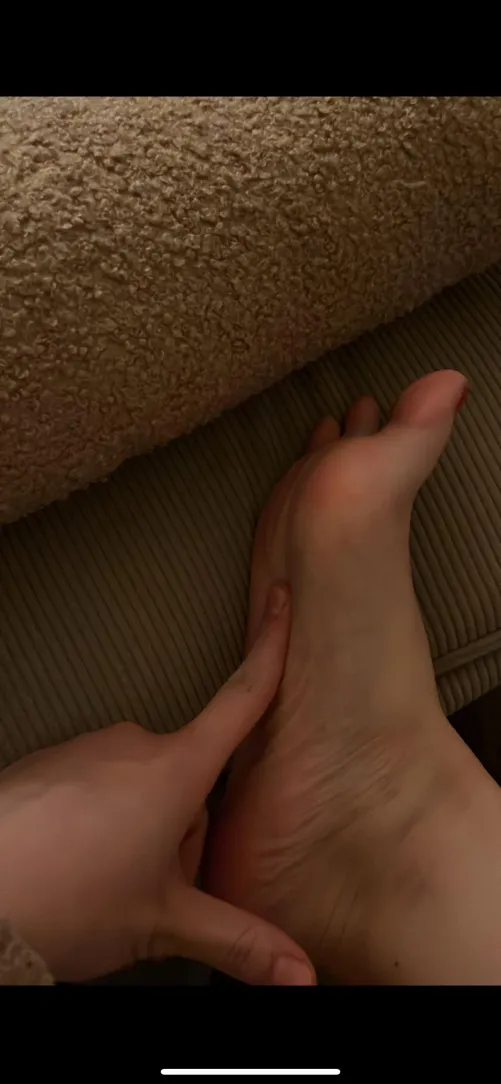 [M27/W27] [NRW] [Fußfetisch] suchen Pärchen oder W zum Austausch.