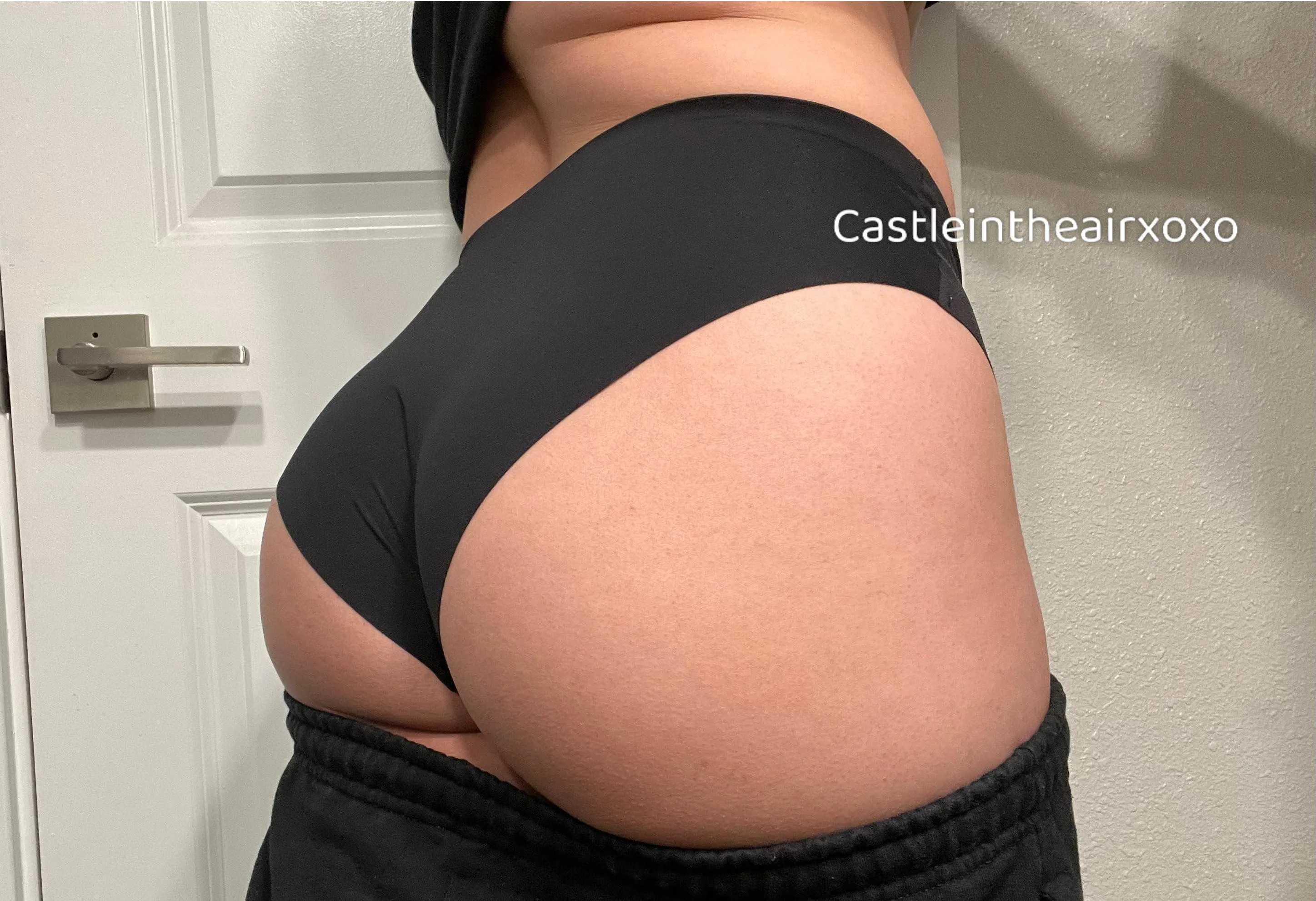 my ass eating up these seamless fullbacks 🤤 cashapp