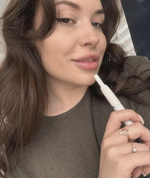 My husband is against me smoking and sharing my photos, but I don't care