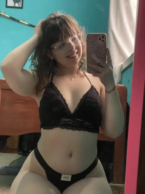 Même sous la neige, je sais comment te faire fondre… 😈✨